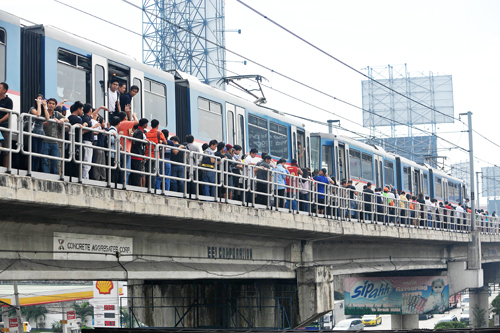 MRT.jpg